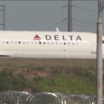 Verizon att cband 5g faa delay safety aircraft