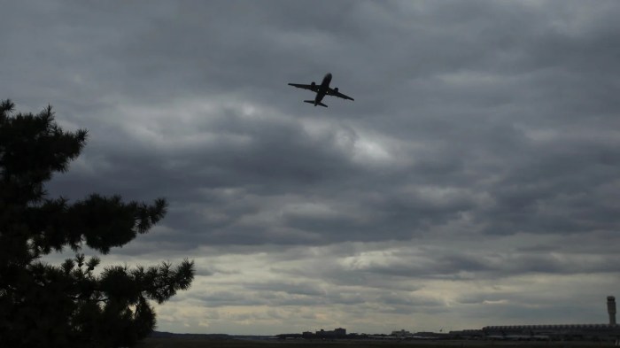 Verizon att cband 5g faa delay safety aircraft