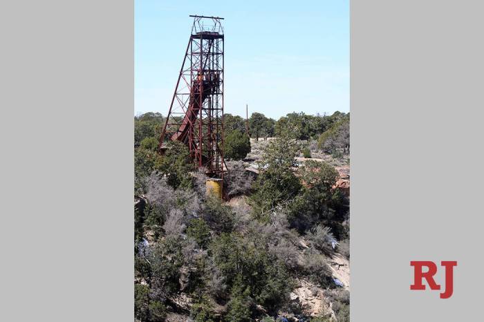 Uranium ore grand canyon museum radiation safety health risks